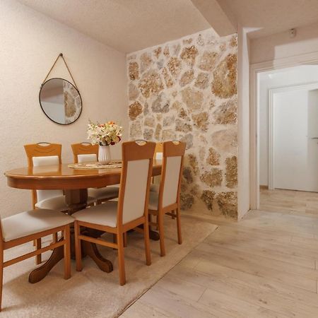 Family Spa Apartments Sunny&Shiny Savnik Buitenkant foto